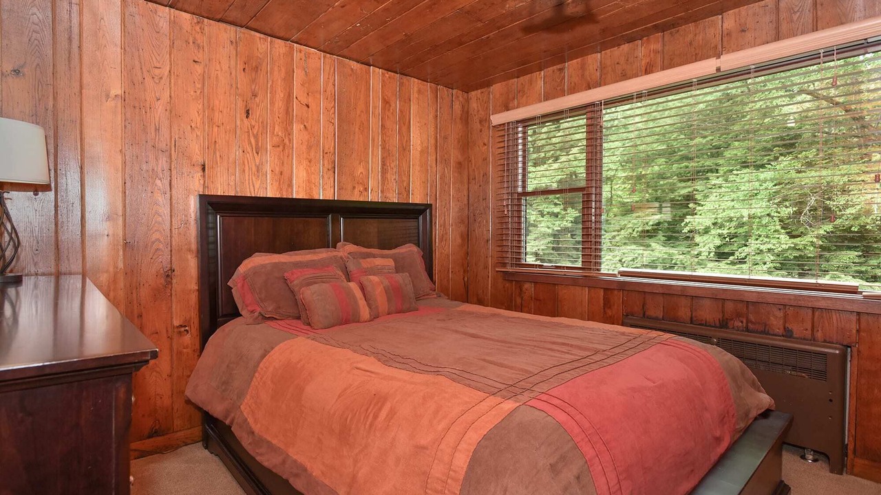 Photo of Bedroom in Seven Springs