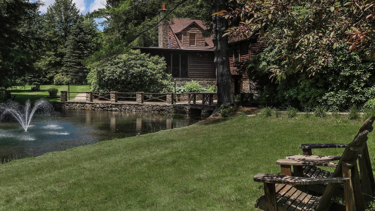 Photo of Patio Balcony in Seven Springs
