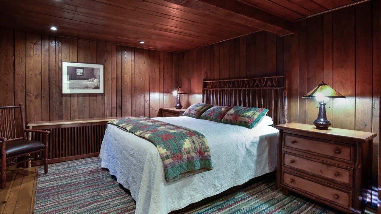 Photo of Bedroom in Seven Springs