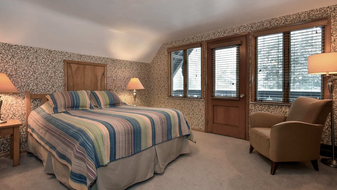 Photo of Bedroom in Seven Springs