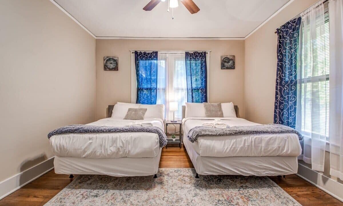 Photo of Others in Evergreen