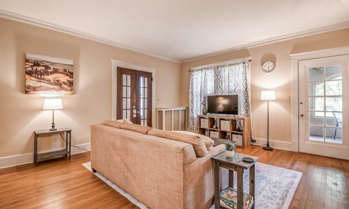 Photo of Livingroom in Evergreen