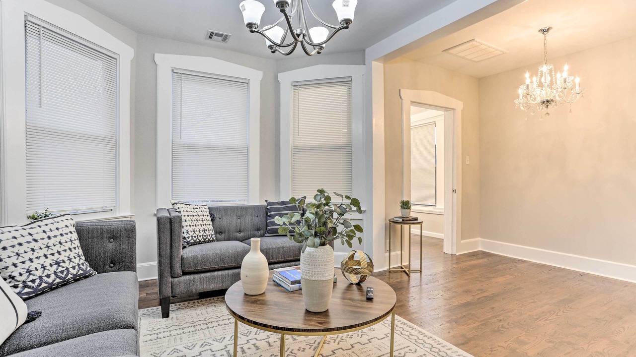 Photo of Livingroom in Weequahic