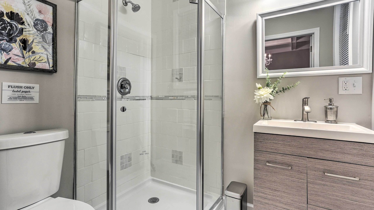 Photo of Bathroom in Weequahic