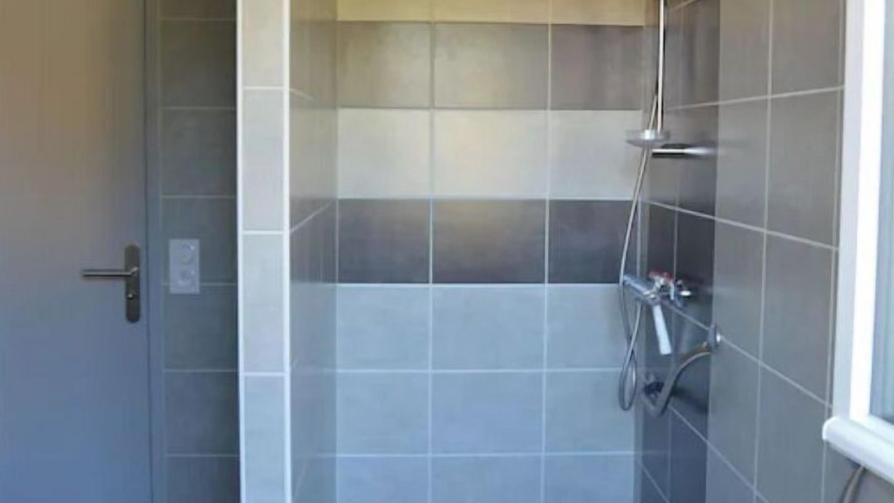 Photo of Bathroom in Messanges