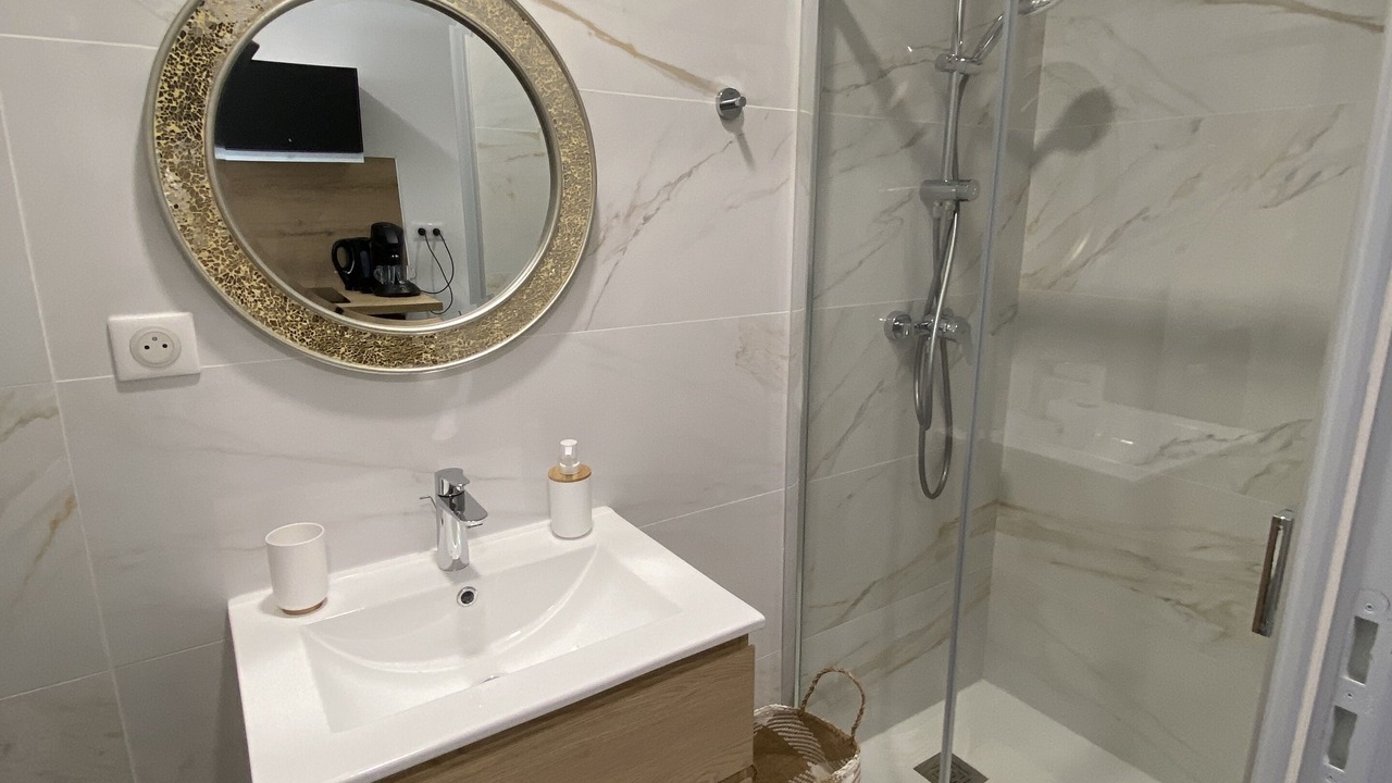 Photo of Bathroom in Saint-Quentin