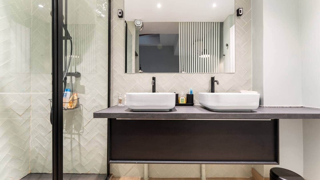 Photo of Bathroom in Necker