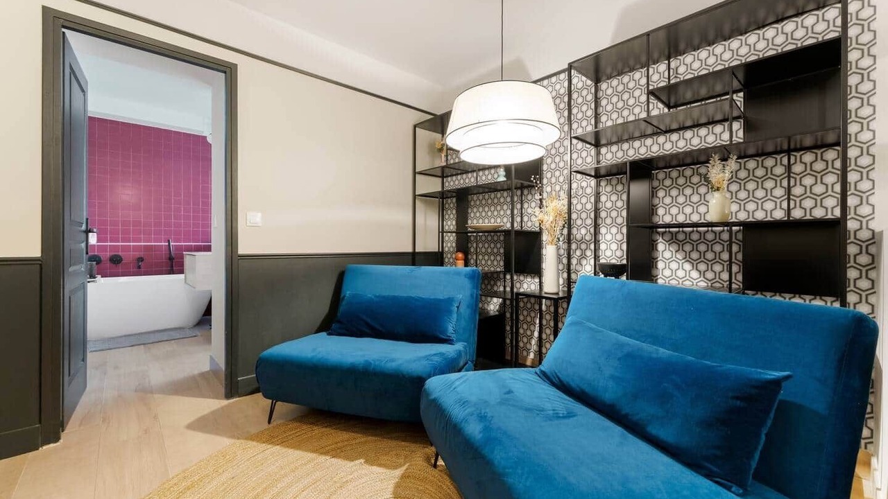 Photo of Others in Necker