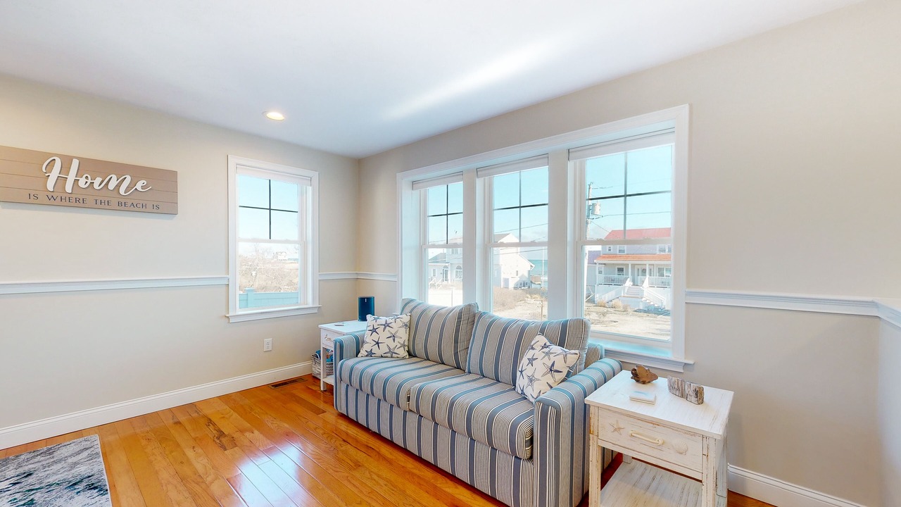 Photo of Livingroom in Plymouth