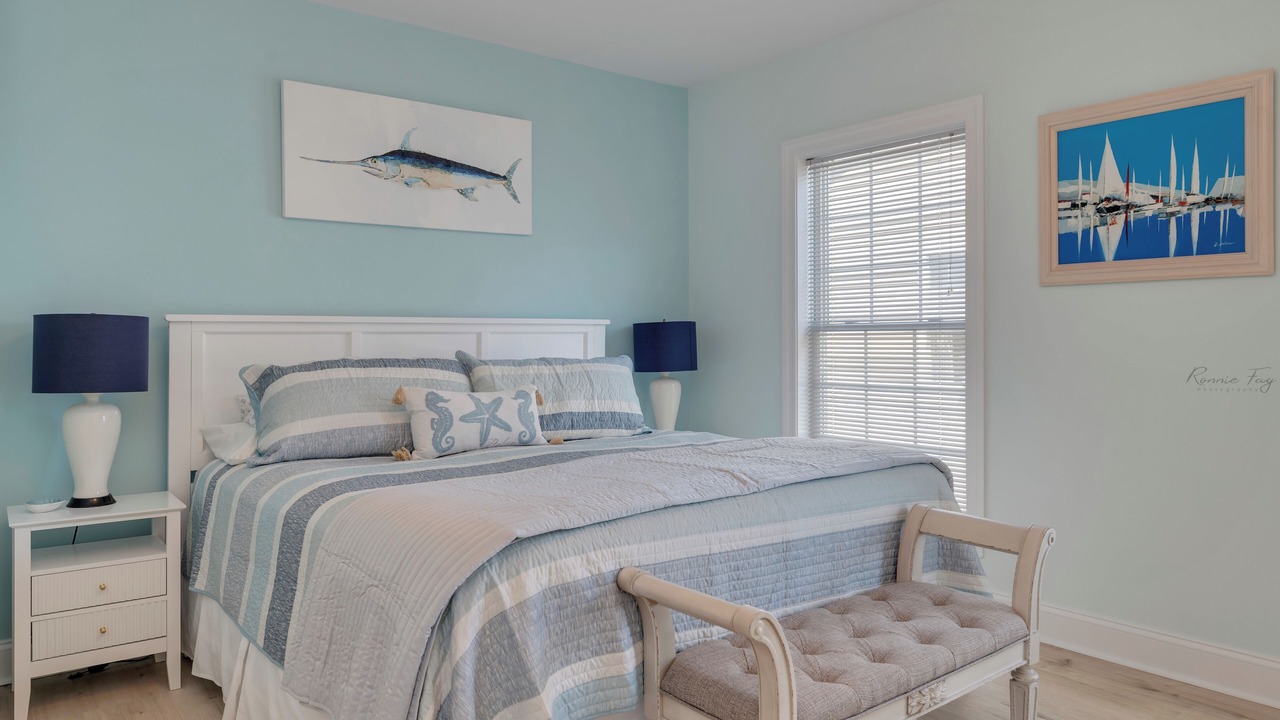 Photo of Bedroom in Town Bank