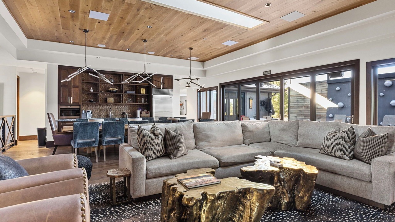 Photo of Livingroom in Foxfield