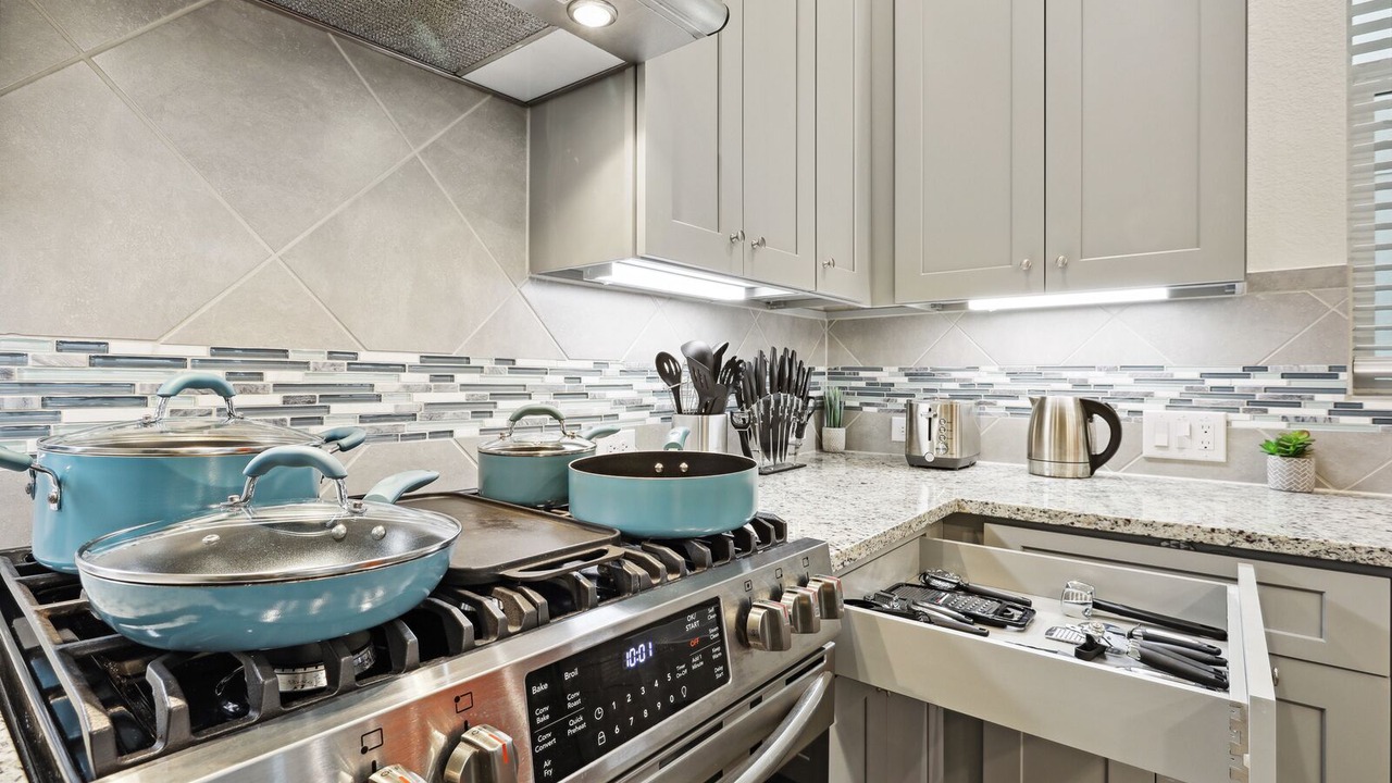 Photo of Kitchen in OST - South Union