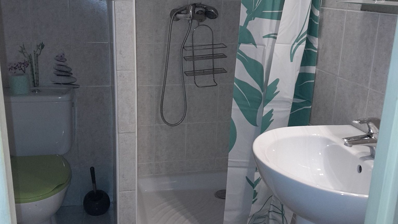 Photo of Bathroom in Aups