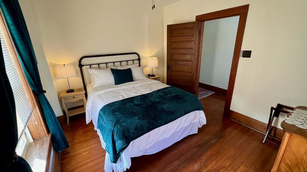 Photo of Bedroom in Ste Genevieve