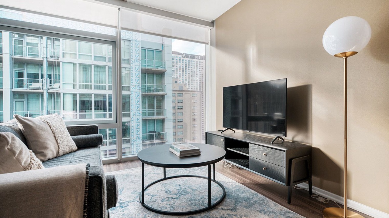 Photo of Livingroom in Streeterville