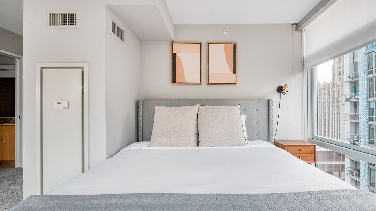 Photo of Bedroom in Streeterville
