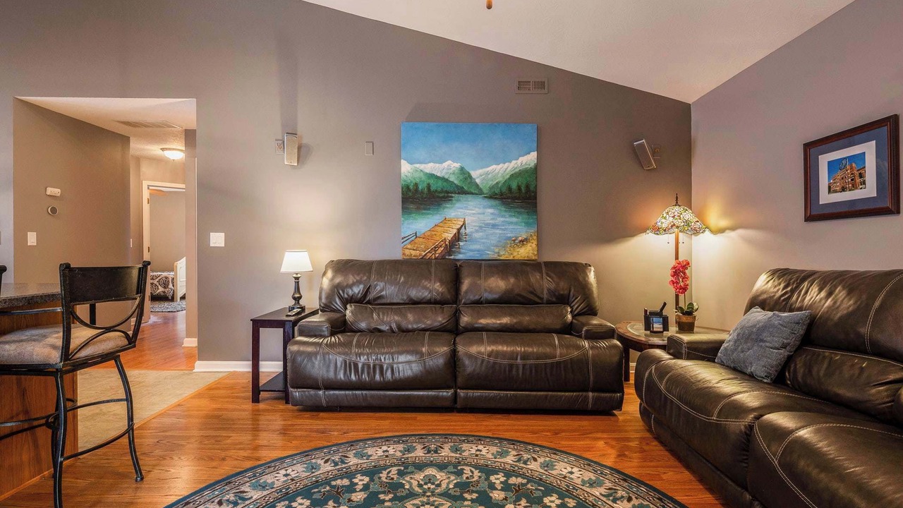 Photo of Livingroom in Jeffersonville
