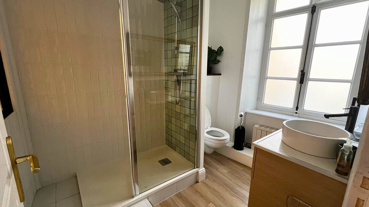 Photo of Bathroom in Dernier Sou