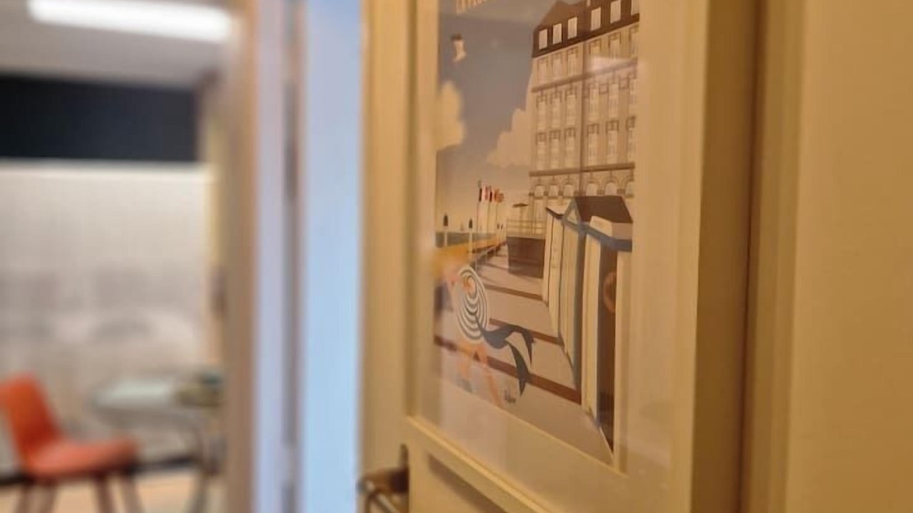 Photo of Others in Dernier Sou