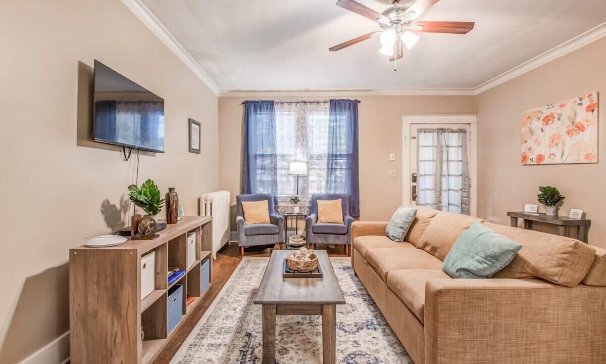 Photo of Livingroom in Evergreen