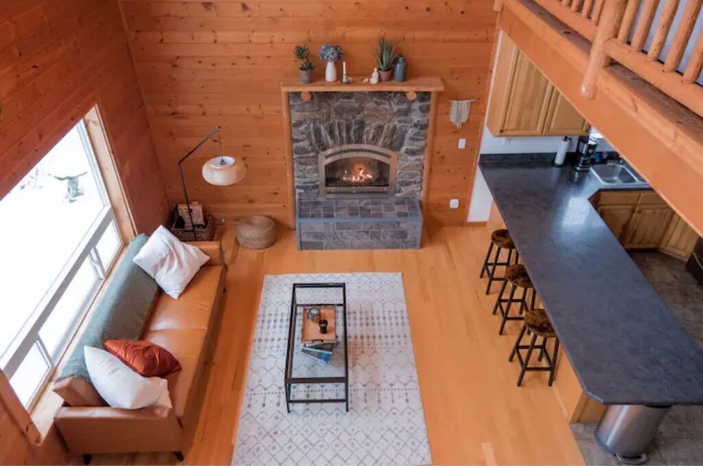 Photo of Livingroom in Gold Bar