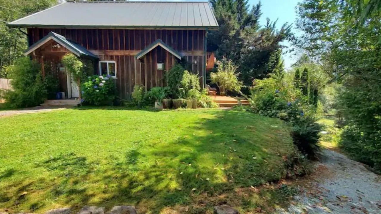 Photo of Outdoor in Gold Bar