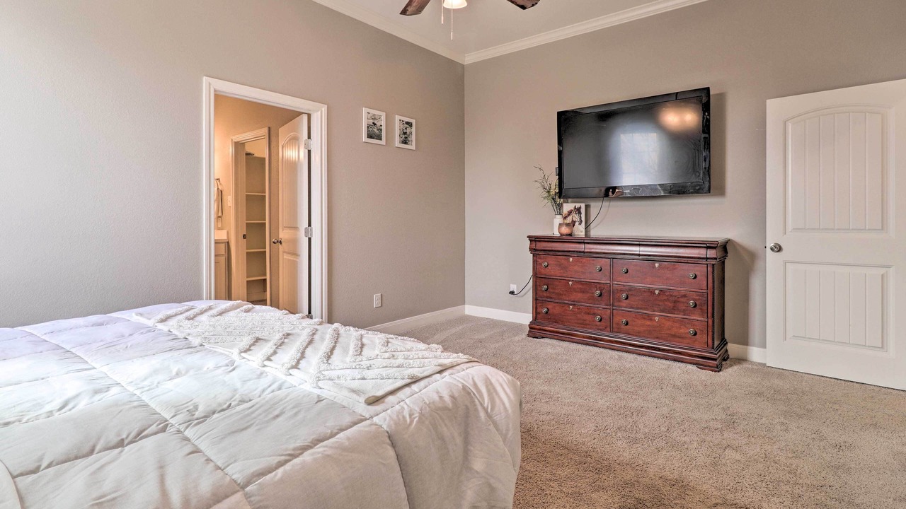 Photo of Bedroom in China Spring