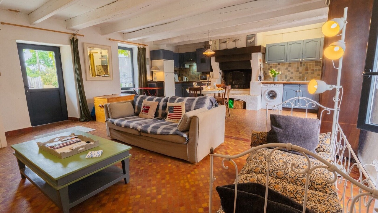 Photo of Livingroom in Saint-Andre-des-Eaux