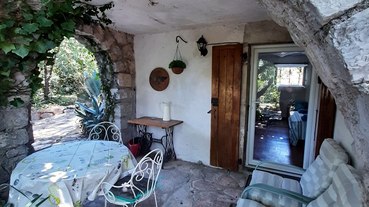 Photo of Outdoor in Grospierres