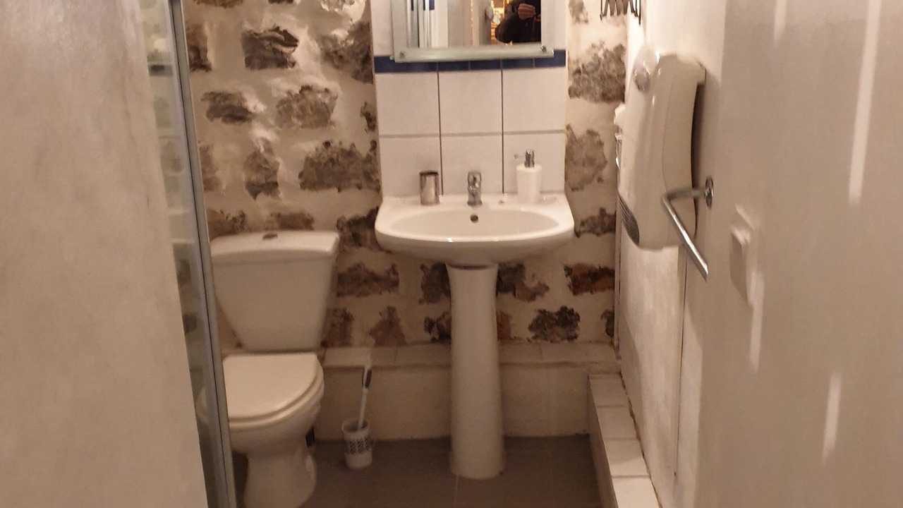 Photo of Bathroom in Grospierres