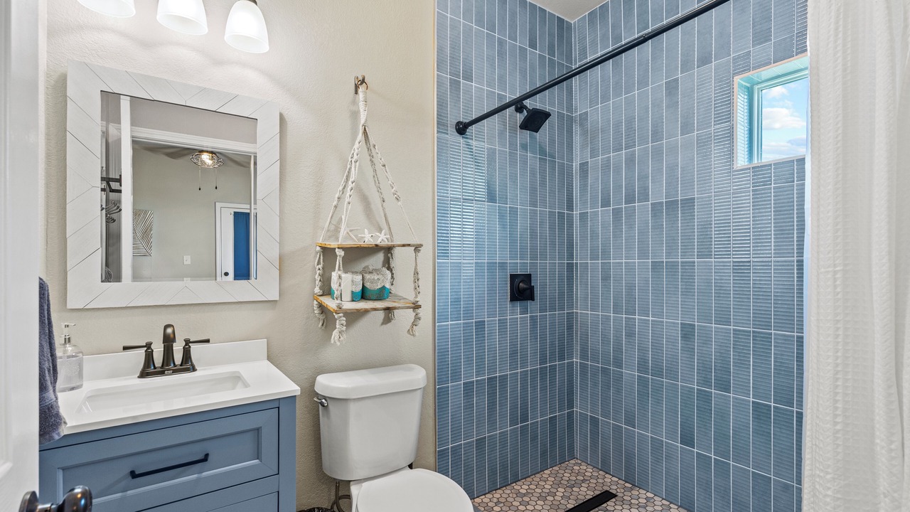 Photo of Bathroom in Galveston