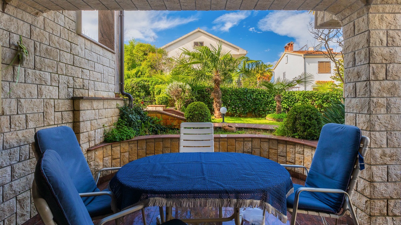 Photo of Outdoor in Spadici