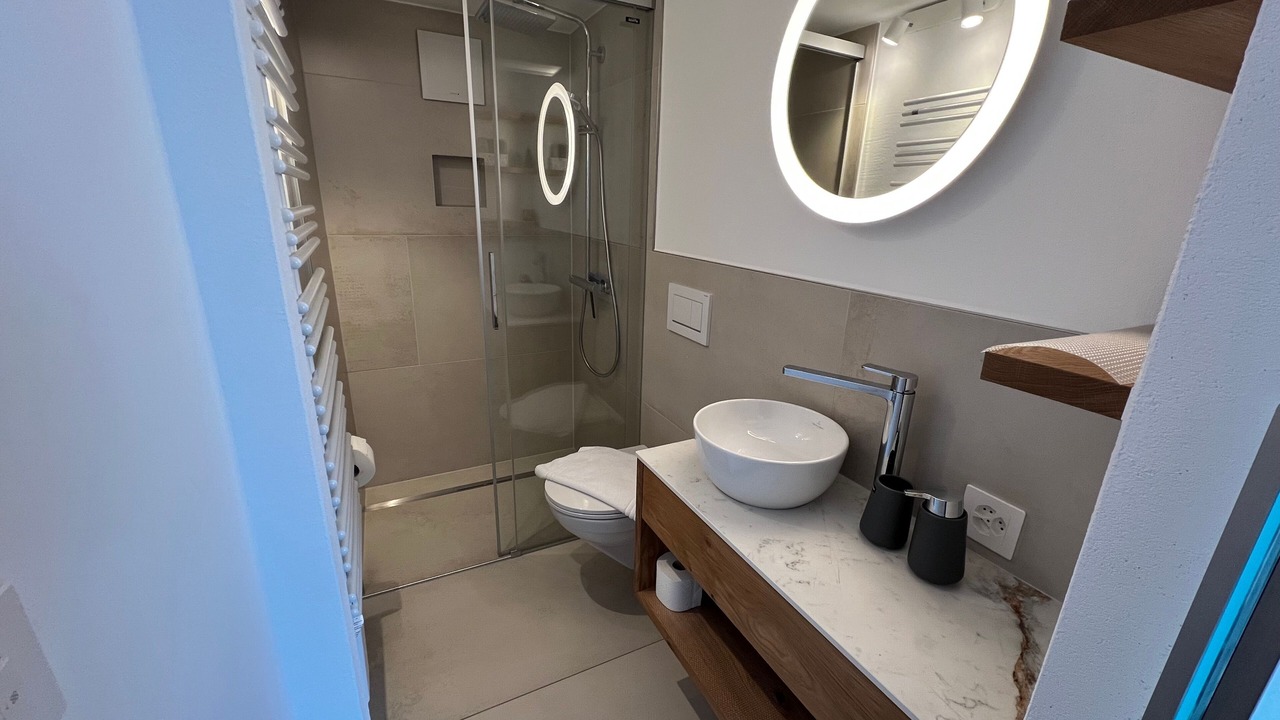Photo of Bathroom in Bever