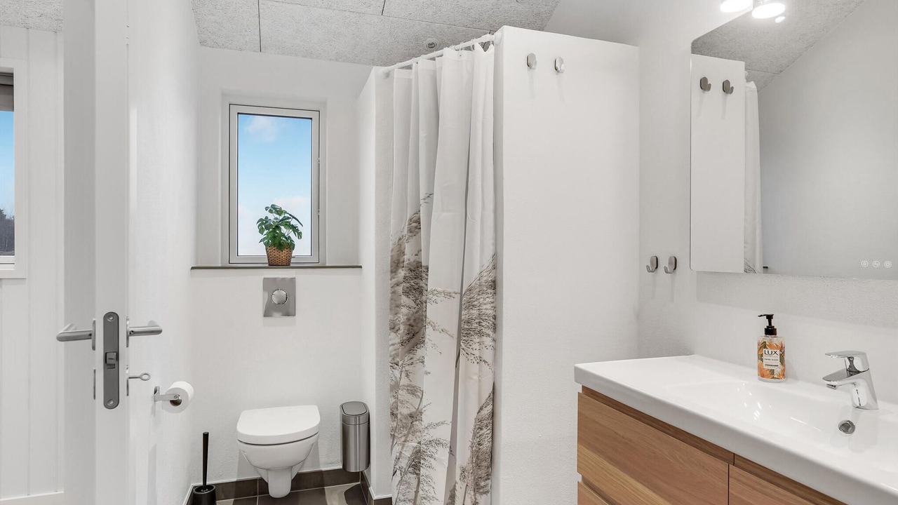 Photo of Bathroom in Jerup