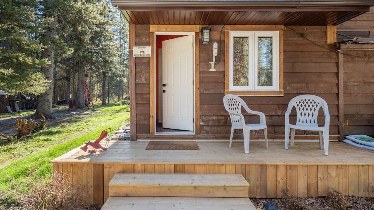 Photo of Patio Balcony in Bragg Creek