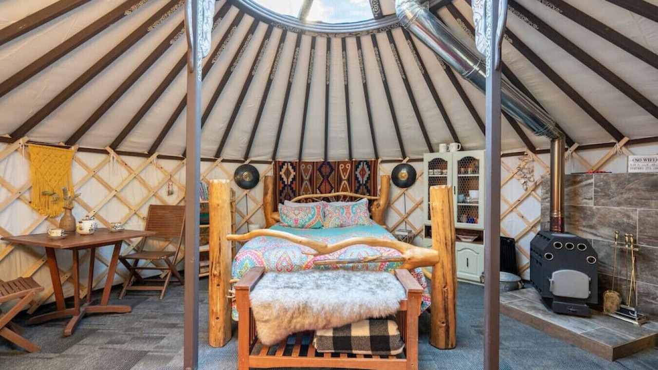 Photo of Bedroom in Bragg Creek