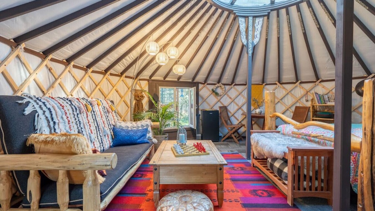 Photo of Livingroom in Bragg Creek