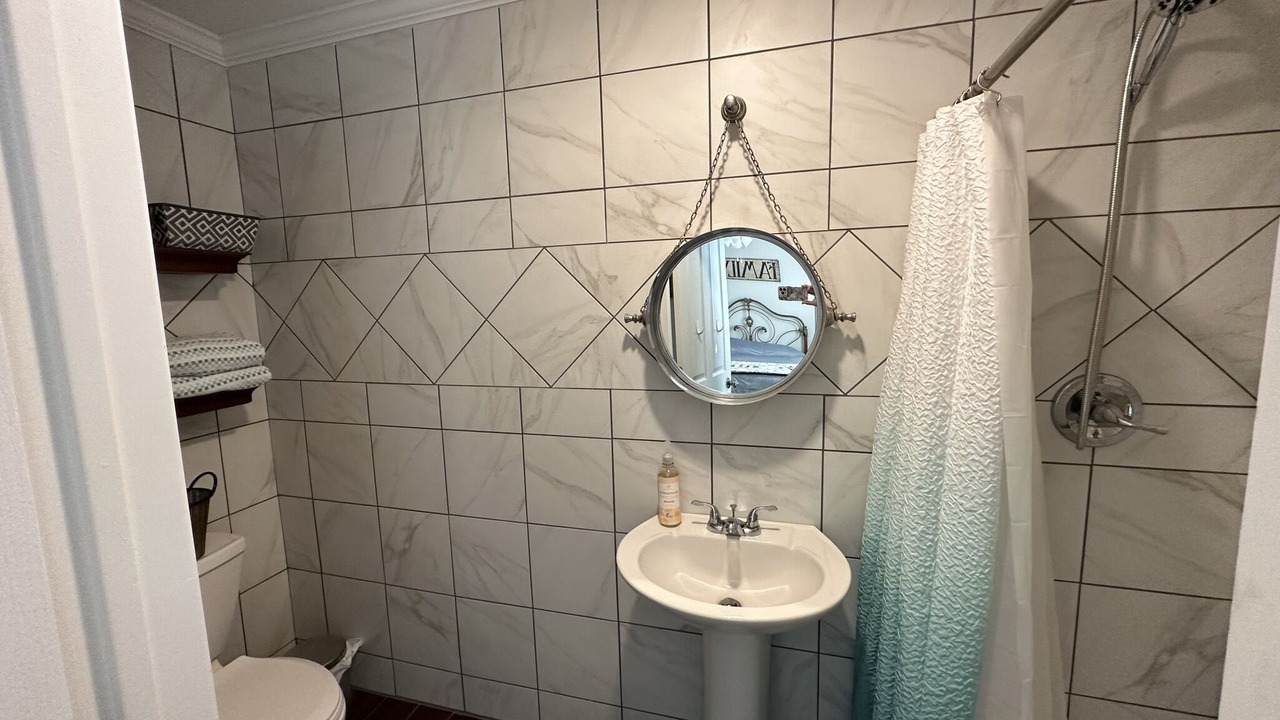 Photo of Bathroom in Marquez