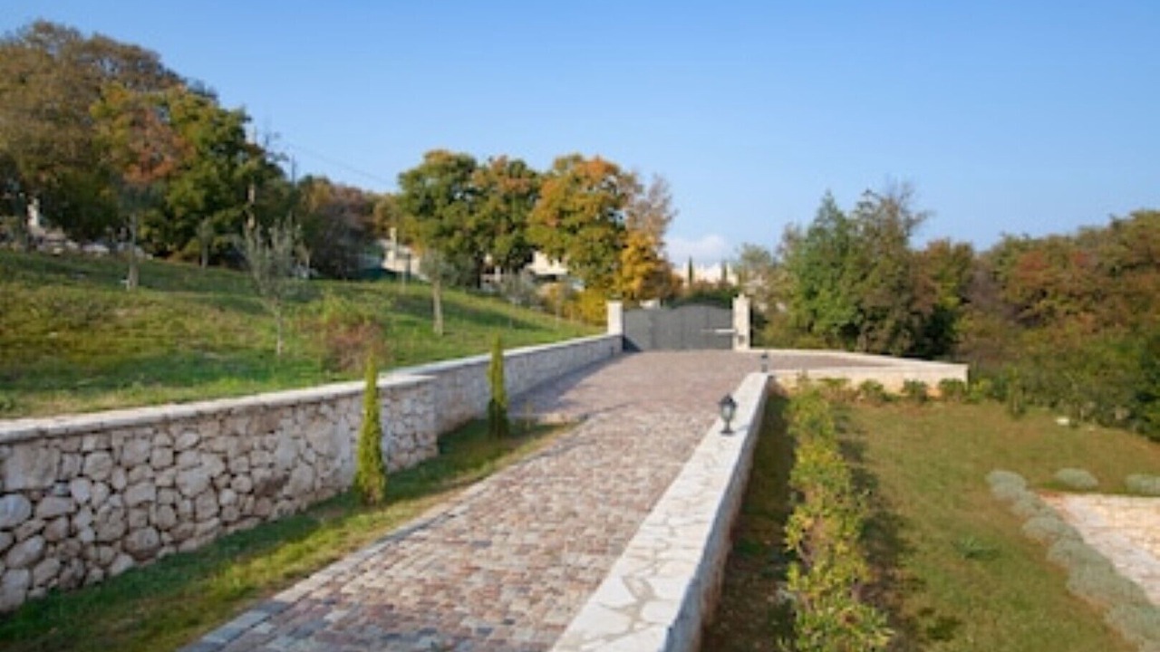 Photo of Outdoor in Ripenda Kosi