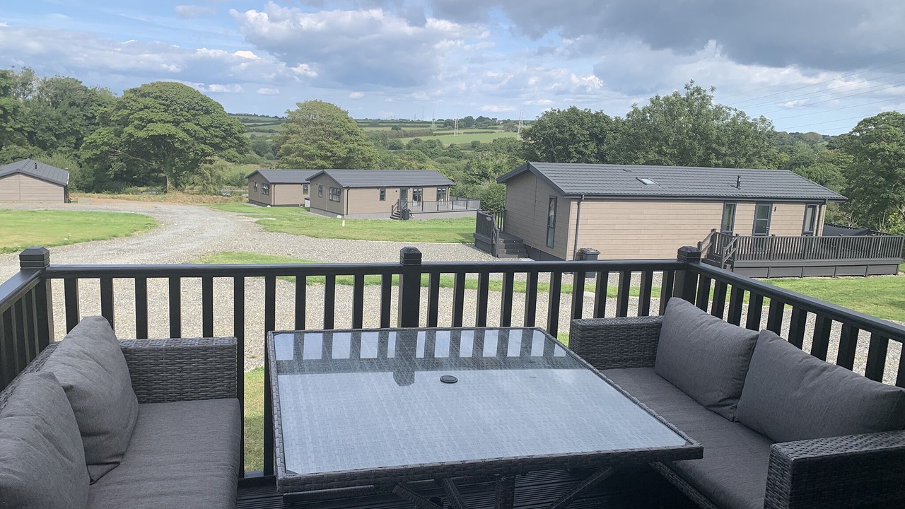 Photo of Patio Balcony in Otterham