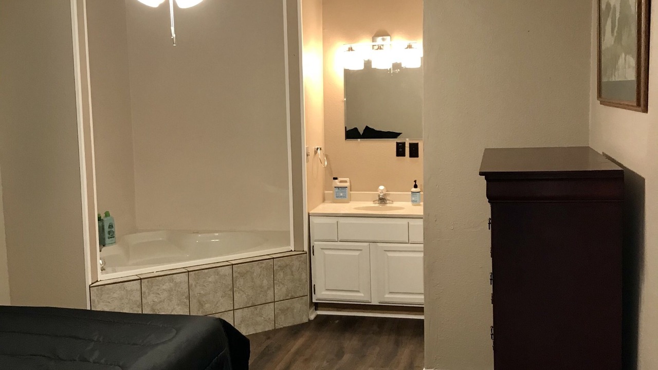 Photo of Bedroom in Crowder