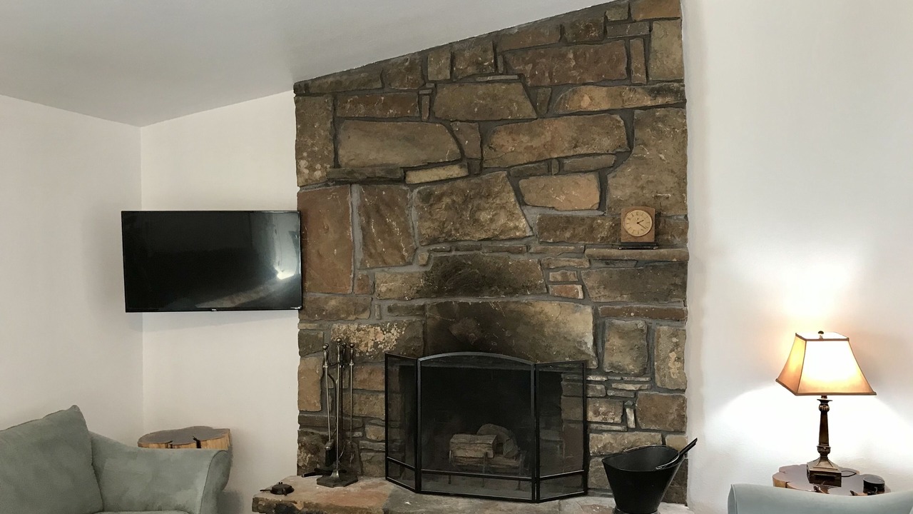 Photo of Livingroom in Crowder