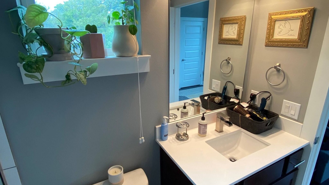 Photo of Bathroom in St. John - Coronado Hills
