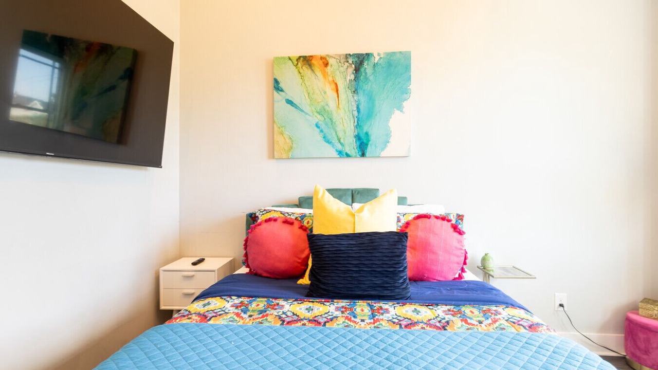 Photo of Bedroom in Hadley - Washington