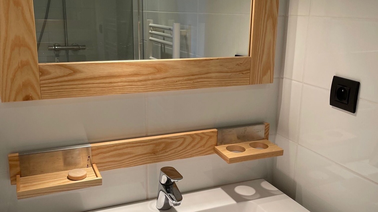 Photo of Bathroom in Pyrenees 2000