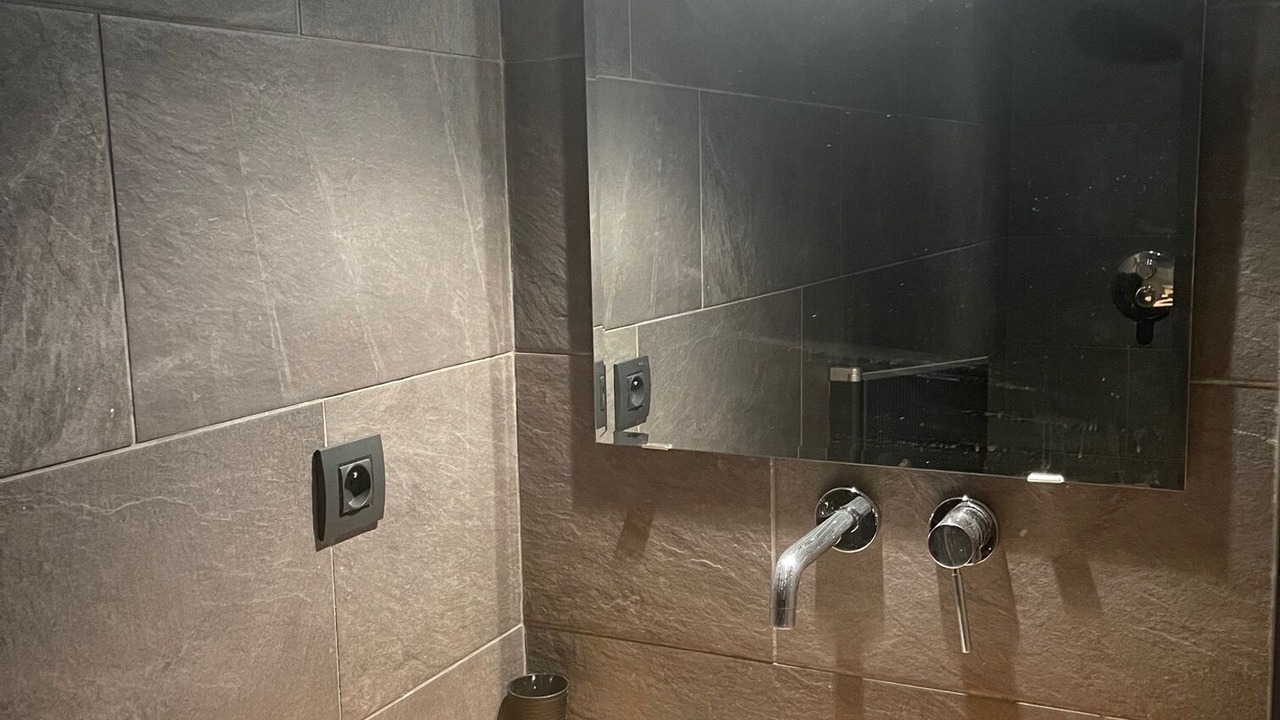 Photo of Bathroom in Pyrenees 2000