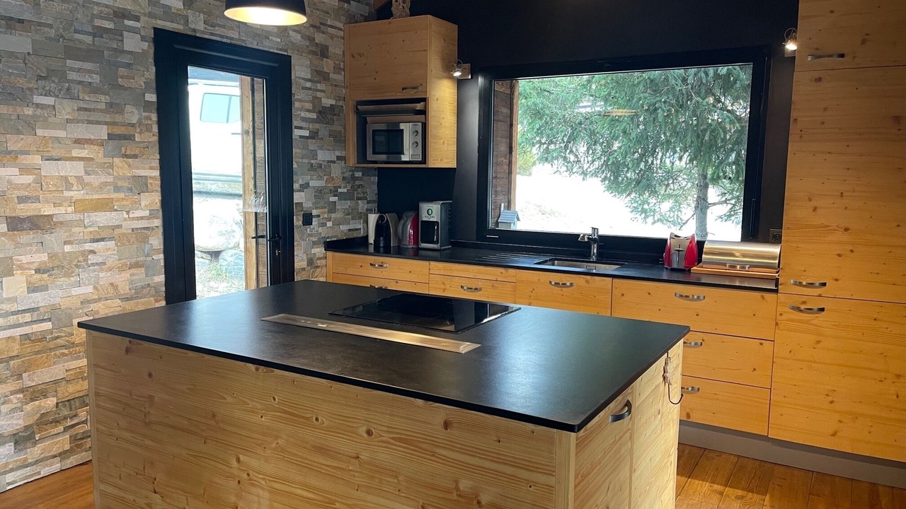 Photo of Kitchen in Pyrenees 2000