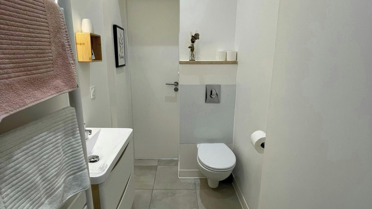 Photo of Bathroom in Libourne