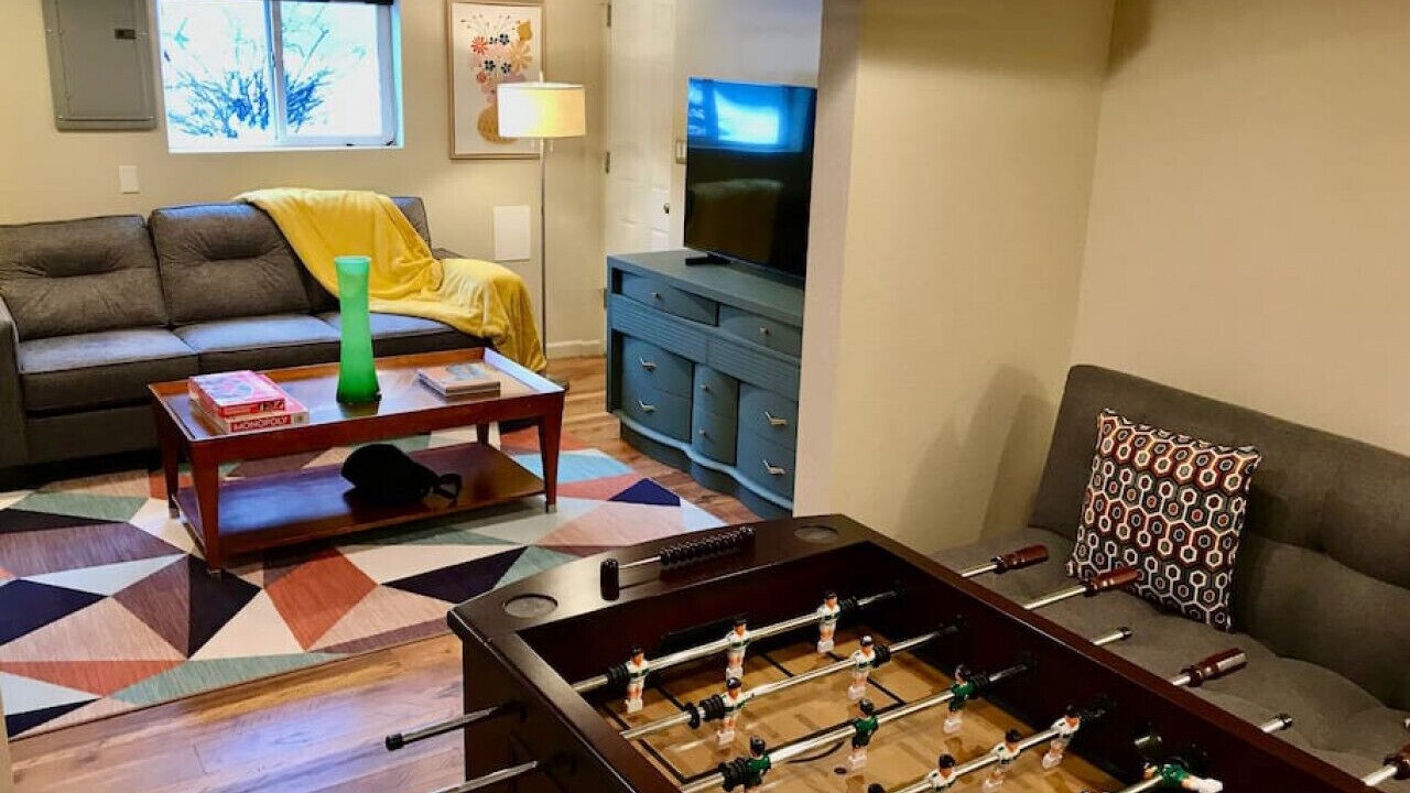 Photo of Livingroom in Tri-Cities