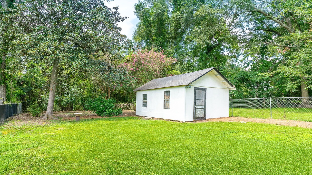 Photo of Outdoor in Laurel